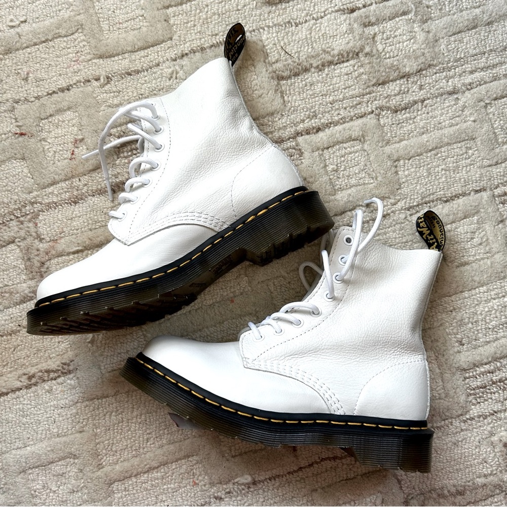 NIB Dr. Martens 1460 Pascal Soft Leather 8 Eyes Lace Combat Boots White …